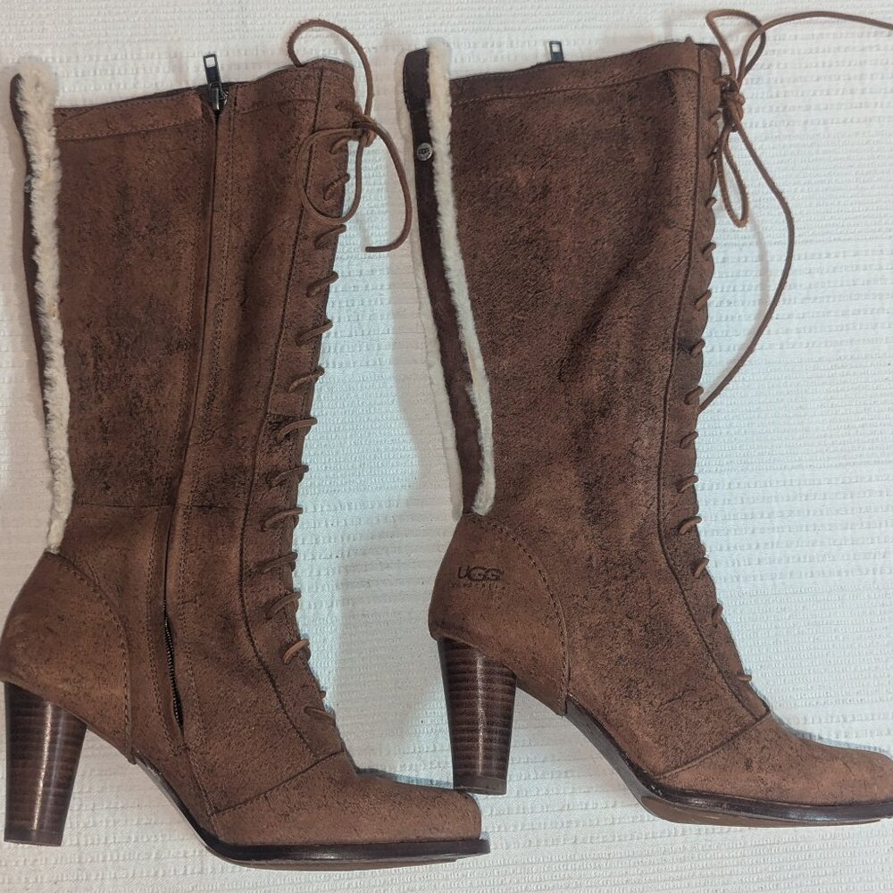 Women's UGG Boots Size 8 Leather/Sheepskin